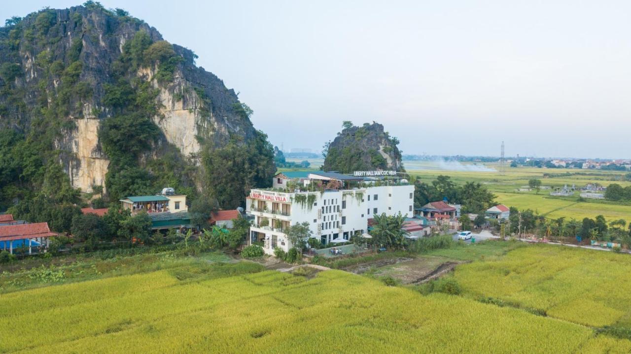 Liberty Hall Tam Coc & 3* Ninh Binh